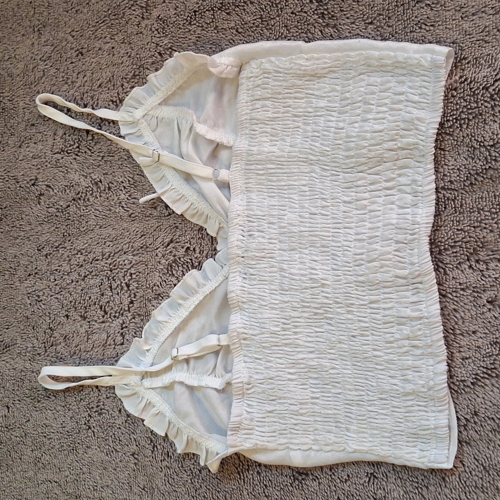 White Lace-Up Ruffled Crop Top - Picture 3 of 5